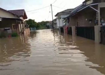 Perumahan Fauzan Asri, Tangkerang Labuai Pekanbaru Kembali Banjir , Warga Mengungsi