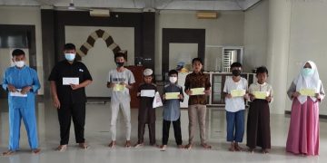 Anak Yatim tinggal satu orang tuanya, Bagaimana Bisa Bertahan ?