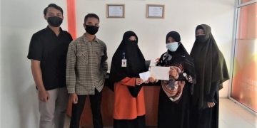 Ikatan Mahasiswa Muhammadiyah PK K.H. Isyams UMRI Salurkan Dana Korban Bencana NTT melalui LAZISMU Pekanbaru