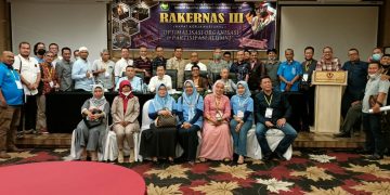 DPP Alumni Universitas Bung Hatta Lantik Berbagai Lembaga Internal untuk Optimalkan Peran Oraganisasi