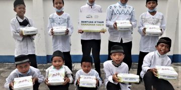 Rumah Yatim Awali Ramadhan Berbagi Hidangan Berbuka untuk Dhuafa dan Anak Yatim
