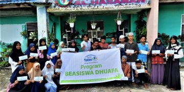 Rumah Yatim Berikan Bantuan Pendidikan untuk Siswa Siswi SD dan SMP Islam Al Hasanah Riau
