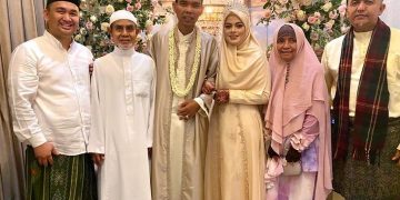 Tunai ! Syah, Ustadz Abdul Somad Resmi Menikahi Gadis Berusia 19 Tahun Asal Jombang
