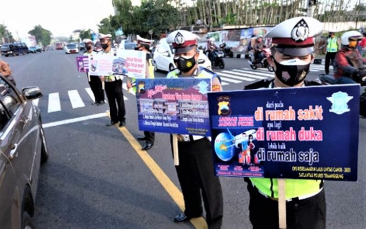 Pemerintah Minta Masyarakat Tahan Diri untuk Mudik : Jangan Sampai Seperti India!