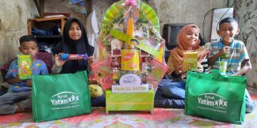 Rumah Yatim Bagikan Parcel Lebaran untuk Sindi, Geby, Riski dan Rafa, 4 Yatim Bersaudara asal Pekanbaru