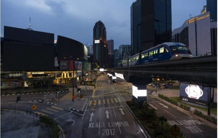 Kereta LRT di Kuala Lumpur Bertabrakan, 200 Orang Terluka