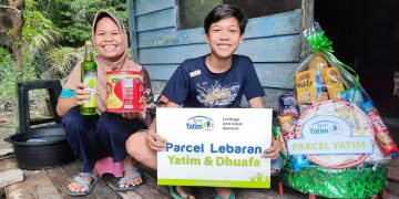 Parcel Lebaran Rumah Yatim untuk Ibnu, Yatim Dhuafa Asal Pekanbaru