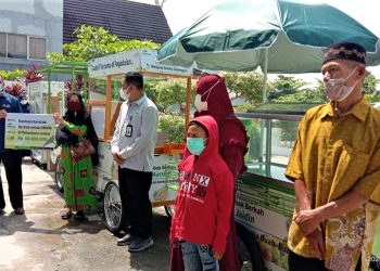 Pegadaian Salurkan 10 Gerobak Sepeda ke Mustahiq Binaan Laznas Dewan Dakwah Riau