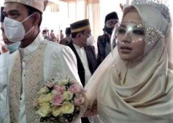 Momen Ustadz Abdul Somad Gelar Resepsi Pernikahan Secara Tertutup di Ponorogo