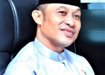 Jadilah Pohon Kuat Dilempar Batu Dibalas Buah