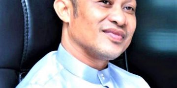 Jadilah Pohon Kuat Dilempar Batu Dibalas Buah