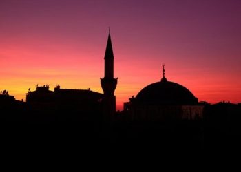 9 Cara Meraih Lailatul Qadar