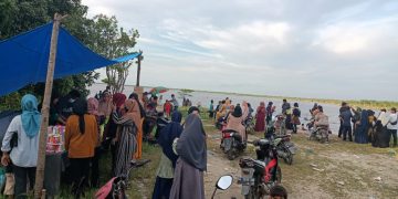Pantai Ogis Yang Mendunia di Padati Pengunjung, Semoga Menjadi Perhatian Khusus Pemerintah Pelalawan