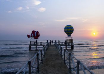 Disparbud Jabar akan Beri Sanksi Tempat Wisata Abai Prokes