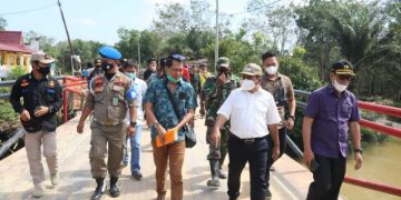 Kerap Dilanda Banjir, Wabup Nasarudin Tinjau Dua Desa di Kecamatan Ukui