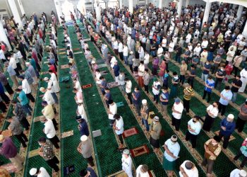 Muhammadiyah Tidak Rekomendasikan Salat Iduladha di Lapangan dan Masjid