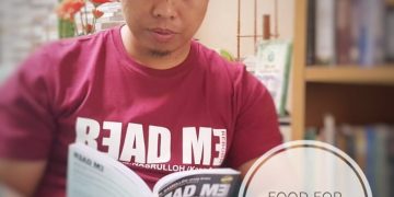 Catatan Jumat :  | Menyalakan Lilin vs Mengutuk Kegelapan |