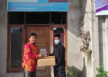 LAZISMU Pekanbaru Salurkan Al-qur’an dari Muzzaki