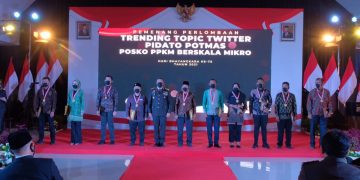 4 Tokoh Masyarakat Inhil Dapat Penghargaaan dari Kapolda Riau