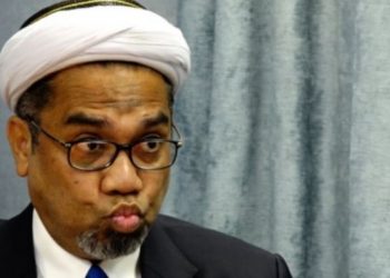 Dukung Vaksinasi Berbayar, Ali Mochtar Ngabalin : Berhubung Saya Ada Uang, Maka Saya Langsung ke Kimia Farma