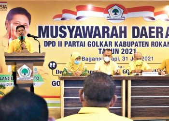 Afrizal Sintong Terima Mandat Ketua DPD II Golkar Rohil