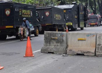 Peristiwa ‘Jokowi End Game’ Ramai di Medsos, Senyap di Dunia Nyata