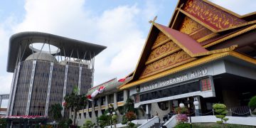 Gubernur Mewacanakan Masuk ke Riau Harus Bawa Surat PCR dan Vaksin