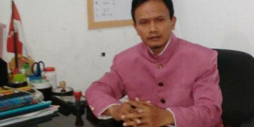 Sebulan kadang = Semalam