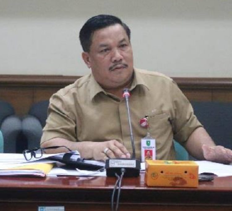 Dilantik Sebagai Sekdaprov Riau, Syamsuar Minta SF Hariyanto Gerak Cepat