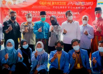 Milenial Rokan Hilir, Mahasiswa dan Polres Gelar Vaksinasi