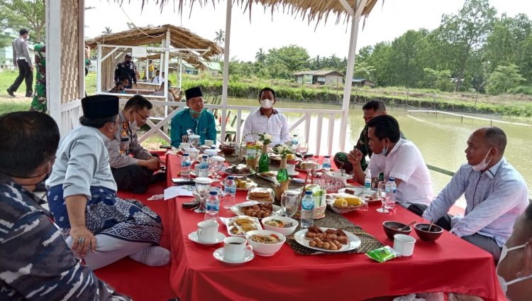 Bupati Rohil Ingin Ada Inovasi Baru Dalam Penanganan COVID-19