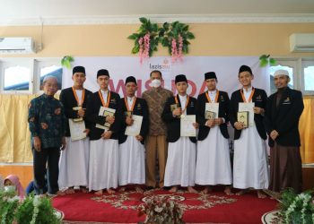 LAZISMU Pekanbaru Mewisuda Santri Pondok Tanfidz Qur’an Angkatan III
