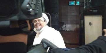 Pengacara: Habib Rizieq Ditahan Lagi 30 Hari ke Depan, Sungguh Zalim