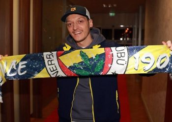 Bikin Bangga ! Apparel Olahraga Asal Indonesia Ini Kerja Sama dengan Mesut Ozil
