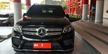 Usai Serahkan Kendaraan Dinas Baru ke Satgas COVID-19, Wagub Sumbar Pakai Mobil Pribadi ke Kantor Gubernur