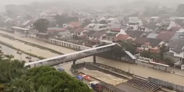 Singapura Banjir Bandang: Jalan Jadi Sungai, Air Masuk Mal