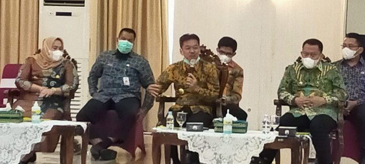 Bupati Rokan Hilir Hadiri Rapat Koordinasi Bersama Gubernur Riau