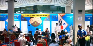 Menhub Tinjau Pelaksanaan Hari Pertama Tes PCR Bagi Penumpang Dari Luar Negeri yang Mendarat di Bandara Soekarno-Hatta