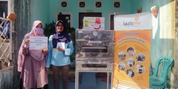 LAZISMU Pekanbaru Bantu Wujud Mustahiq Buka Usaha Donat