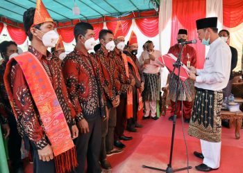 Bupati Rohil Kukuhkan Gapoktan Suluh Tani di Kecamatan Sinaboi