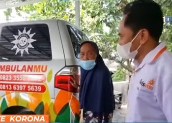 Mbah Tuginem 86 tahun, Relakan Tabungannya Bantu LAZISMU Beli Ambulance