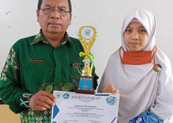 Siswa SMP Muhammadiyah 4 Pekanbaru Meraih Juara 1 Lomba Essay se – Sumatera