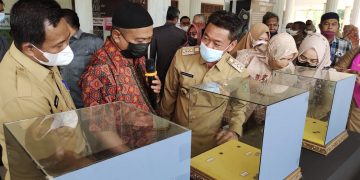 Dibuka Bupati, Dinas Kebudayaan Riau Pamerkan Uang Kuno di Bagansiapiapi