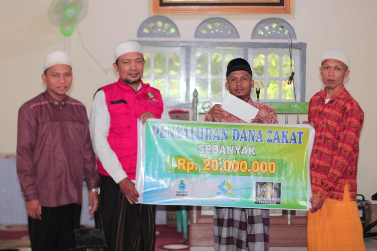 Bangun Musholla Pertama untuk Pedalaman Dusun Sukamenanti