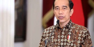 Jokowi Berikan Bantuan Tunai Rp 1,2 Juta untuk PKL di Tarakan
