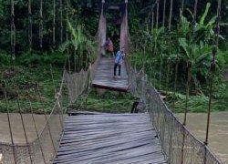 Jembatan Putus, Sudah Dua Hari Ratusan Warga di Lenggo Polman Terisolir