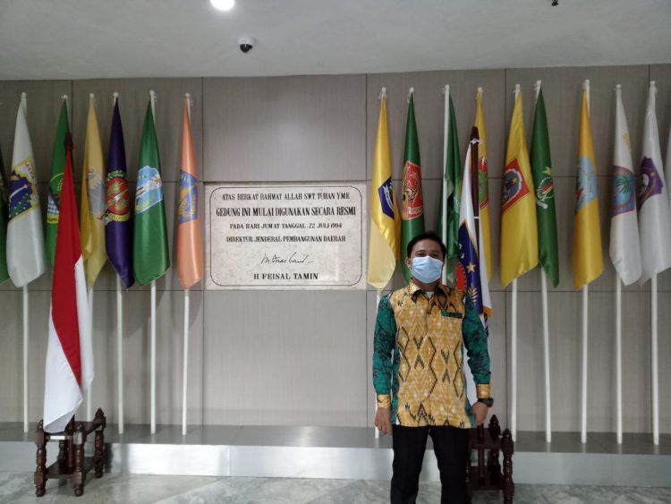 Diduga Langgar PERBUP, FMK Resmi Laporkan Bupati Kampar ke Mendagri