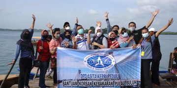 ASITA Kepri Peduli Bersama Pegiat Pariwisata Bantu Korban Kebakaran di Pulau Buluh