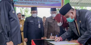 Lantik Pejabat Eselon, Walikota Dumai ingatkan Jaga Sholat Berjamaah