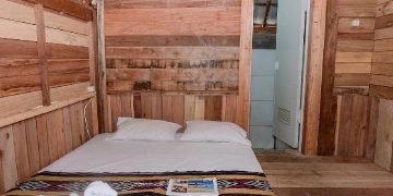 Sandiaga Serahkan Sertifikat Indonesia Care ke Pengelola Sarhunta MotoGP